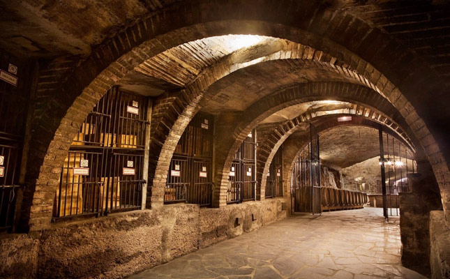 進(jìn)口紅酒一手貨源 進(jìn)口紅酒一手貨源