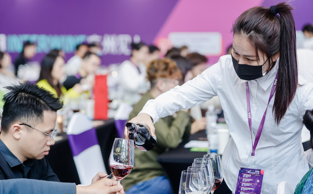 進(jìn)口紅酒一手貨源 進(jìn)口紅酒一手貨源