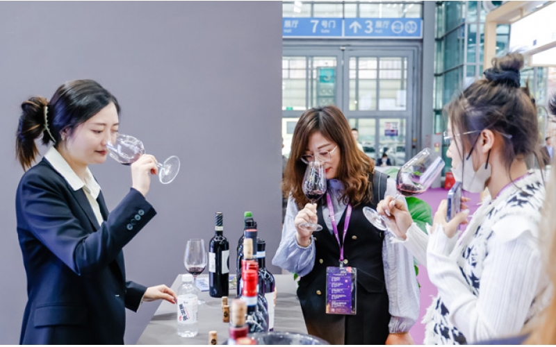 創(chuàng)聯(lián)工場冬日葡萄酒品鑒會紅酒活動