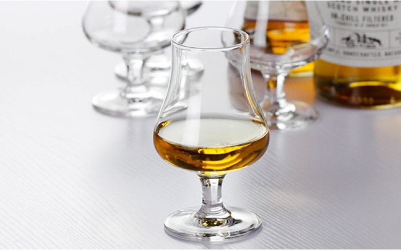 廣東順德酒廠鳳城液紅荔紅米酒的釀造