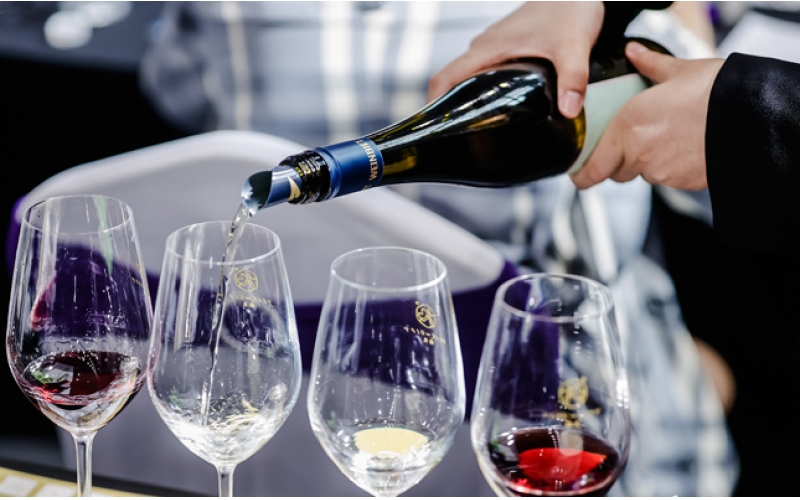 大連市女企業(yè)家協(xié)會8月紅酒品鑒沙龍