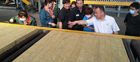 華能中天幕墻防火保溫巖棉板4大特點