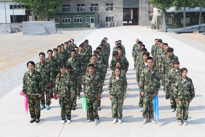 軍事拓展訓(xùn)練