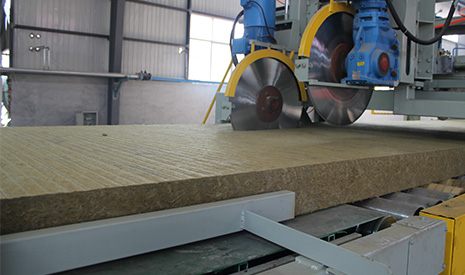 外墻巖棉板安裝為何要把墻面清洗干凈