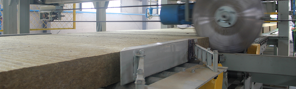 華能中天巖棉自動裁切設(shè)備